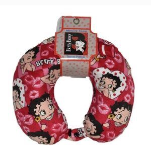 Betty Boop pink travel pillow
